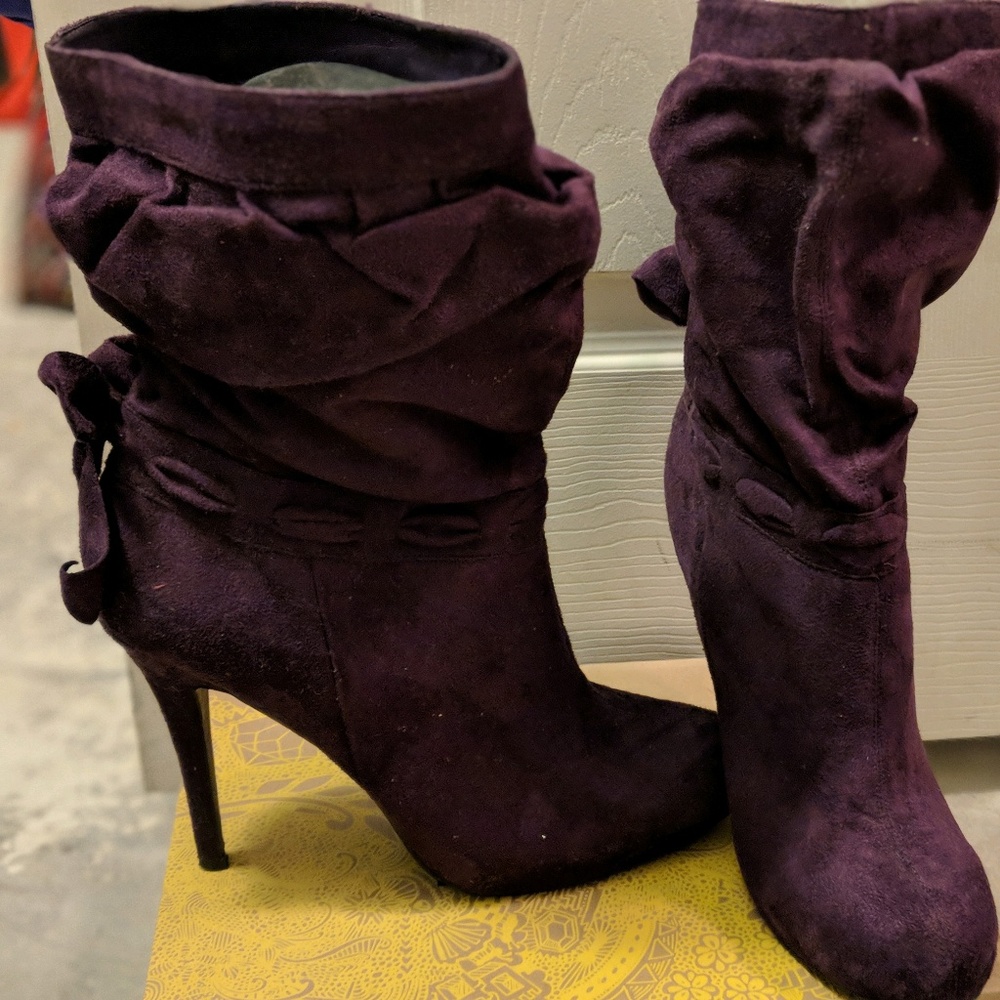 Purple suede boots